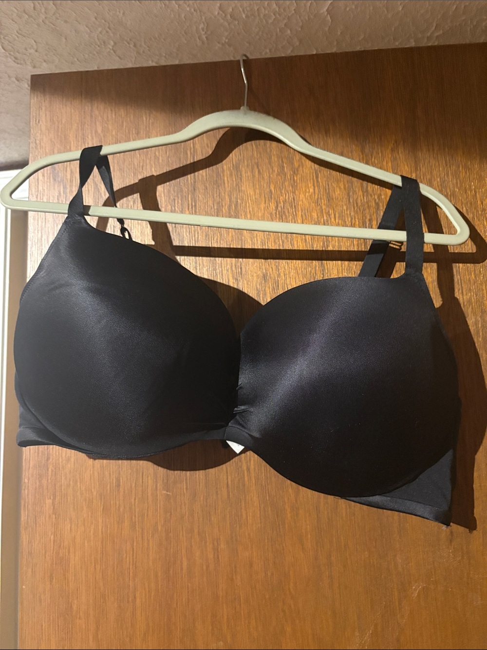 Cacique Black Seamless Molded T-Shirt Bra